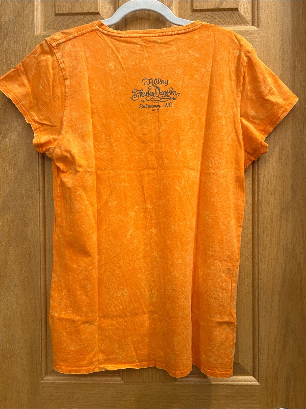 Harley-Davidson Orange V-Neck Eagle Graphic Short Sleeve Tee, Women’s L - Picture 4 of 4